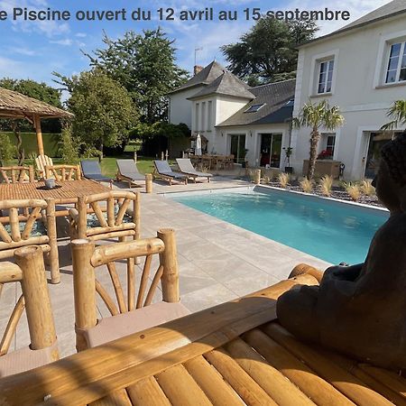 לינה וארוחת בוקר Farceaux Le Petit Manoir מראה חיצוני תמונה